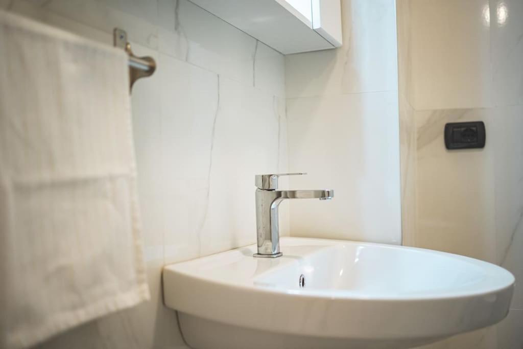 Al Torrente Apartment Monza - Milano + Free Wifi 塞维索 外观 照片